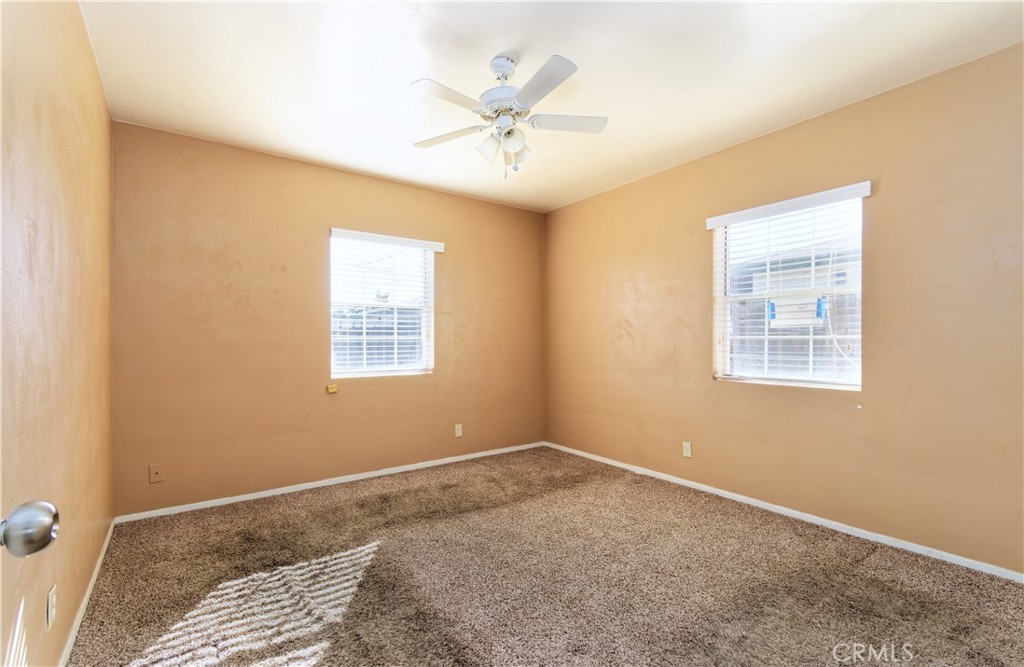 410 N Lovekin Boulevard Property Photo 9