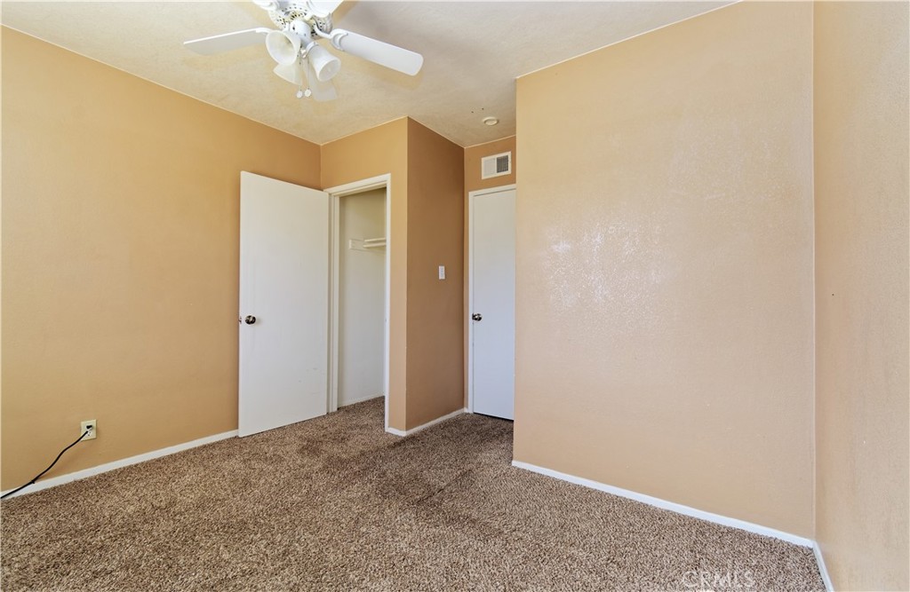 410 N Lovekin Boulevard Property Photo 11