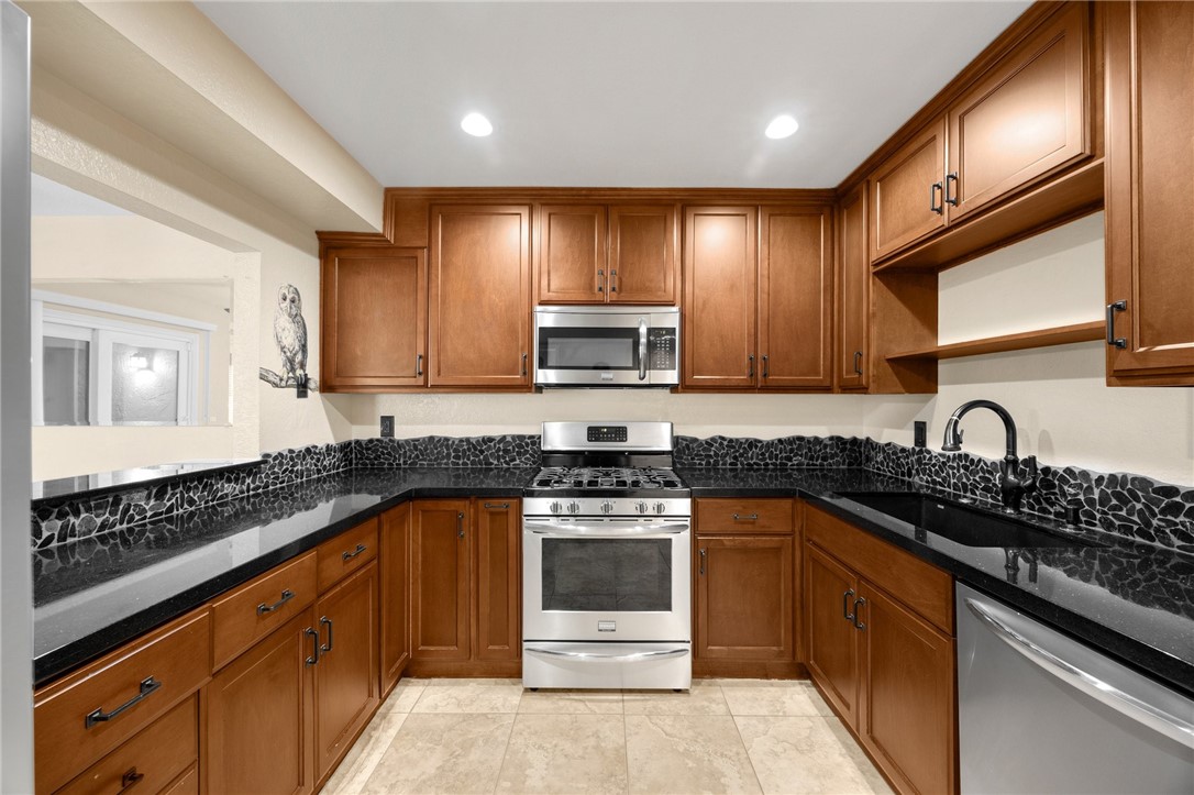 18389 Camino Bello Property Photo 9