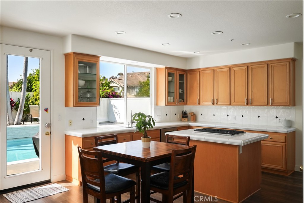 705 El Berro Property Photo 3