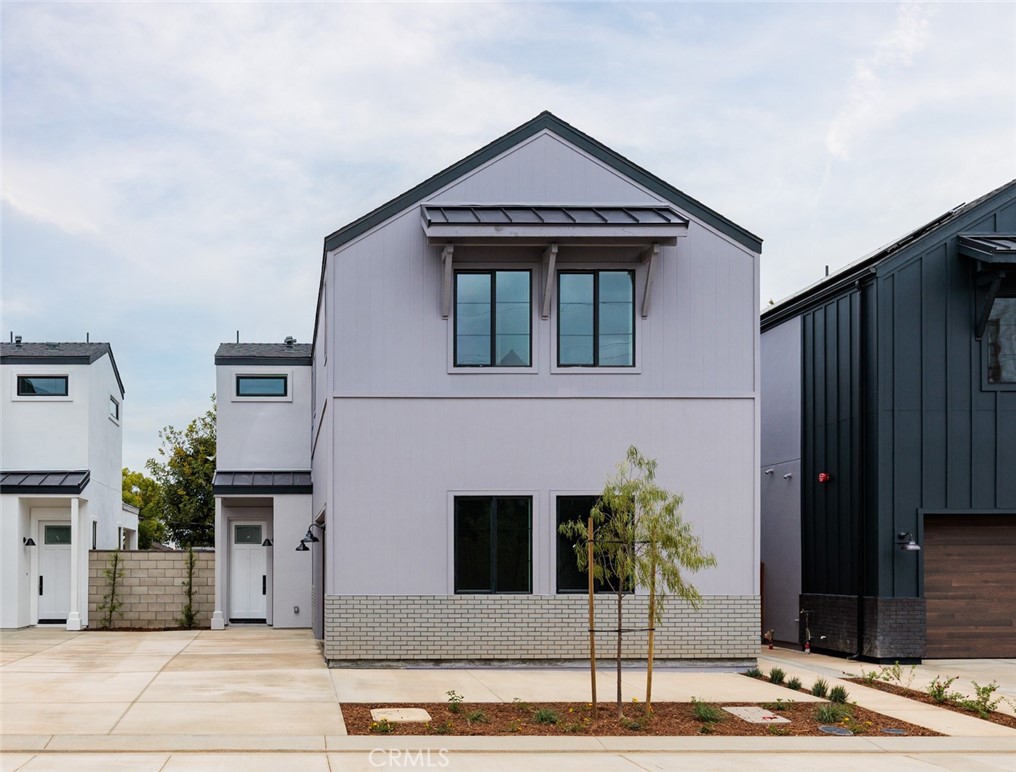 18013 Hazel Court Property Photo 1