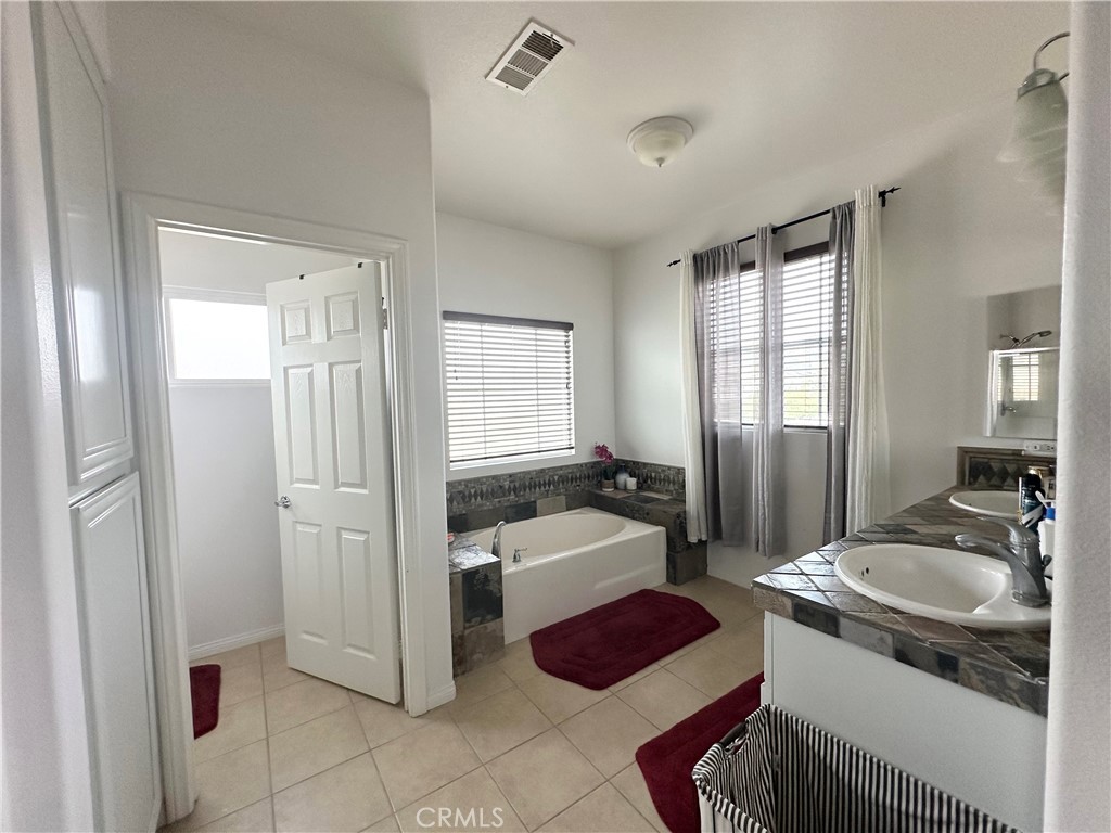1539 Carmel Court Property Photo 18