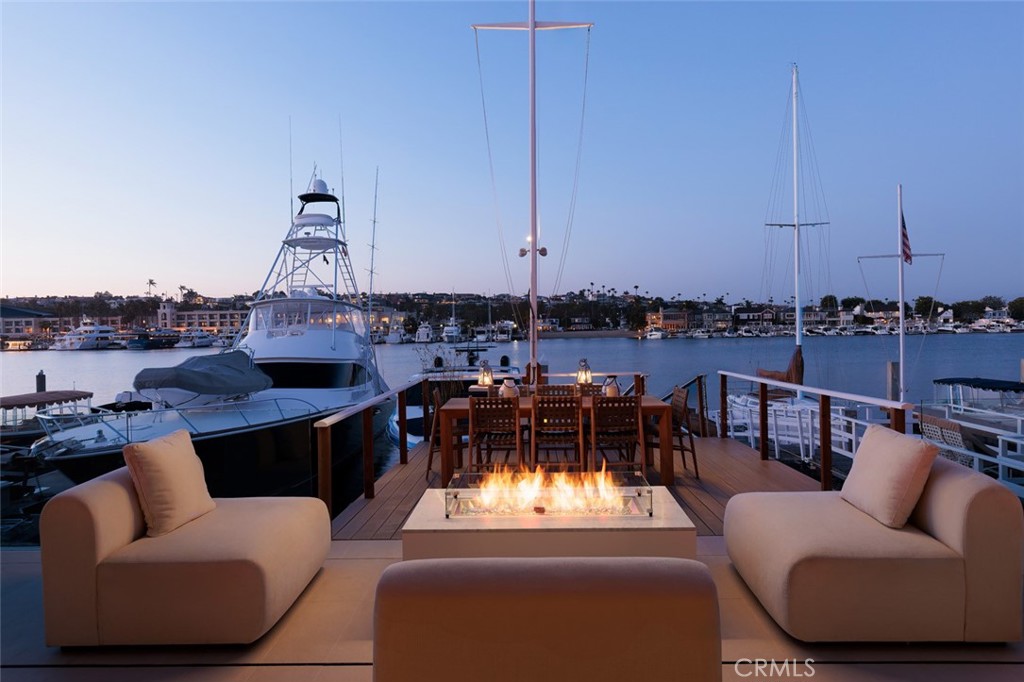 642 Via Lido Nord Property Photo 2