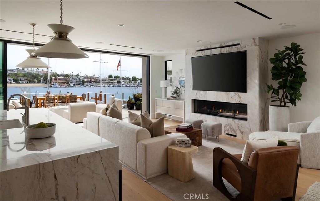 642 Via Lido Nord Property Photo 5
