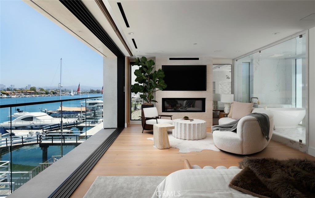 642 Via Lido Nord Property Photo 9
