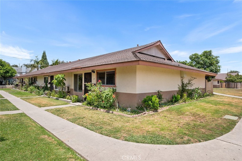 2500 S Salta Street 18