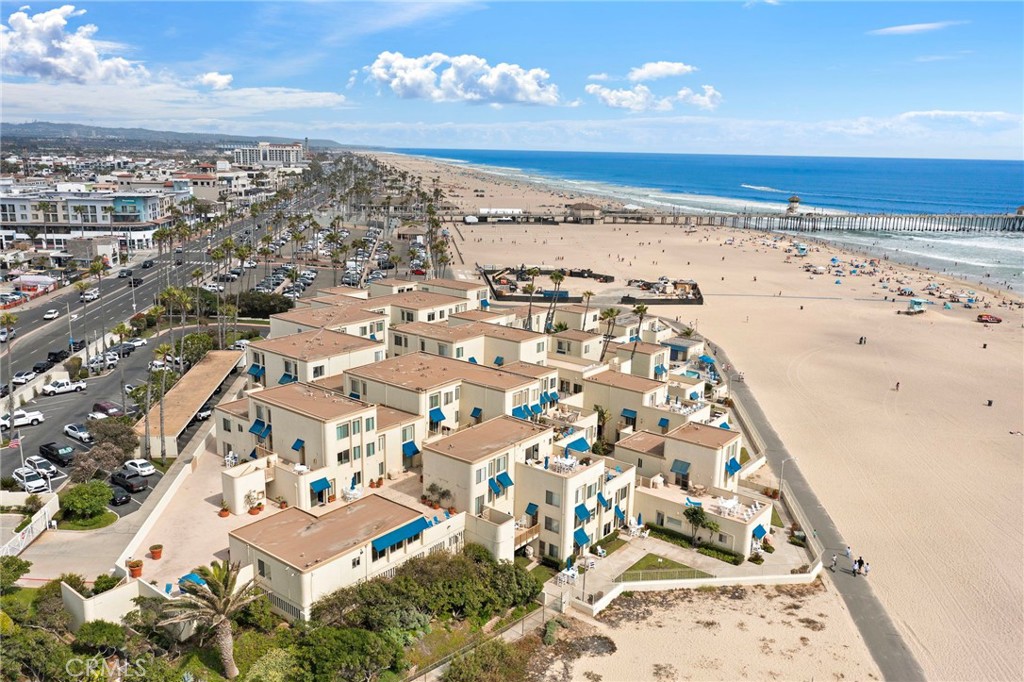 711 Pacific Coast 308 Property Photo 1