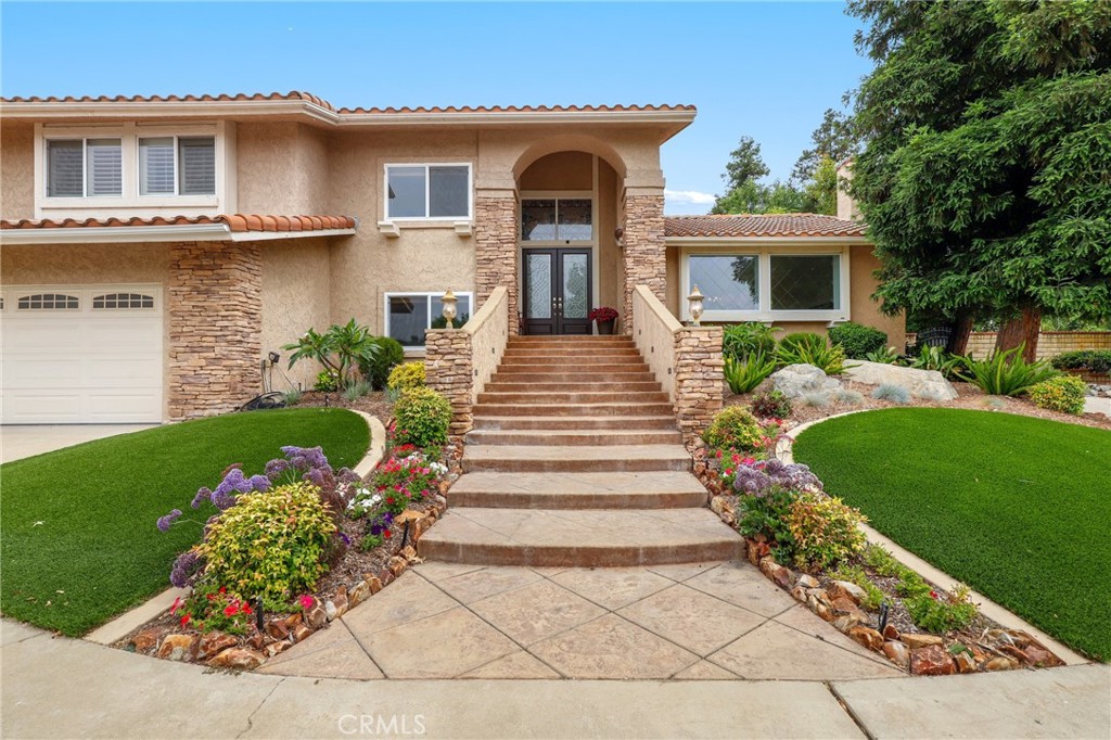 10702 Beechwood Drive Property Photo 1