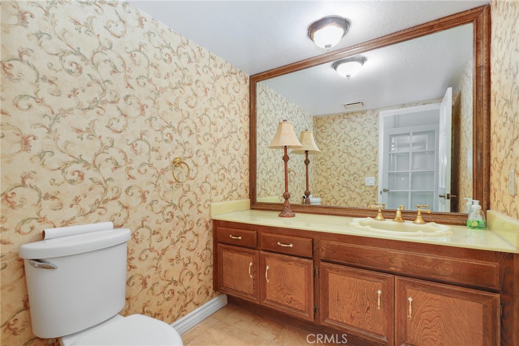 10702 Beechwood Drive Property Photo 16