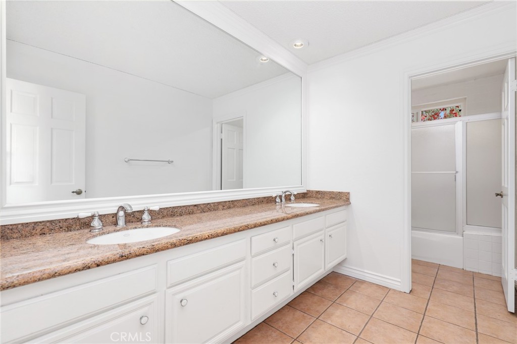 10702 Beechwood Drive Property Photo 21