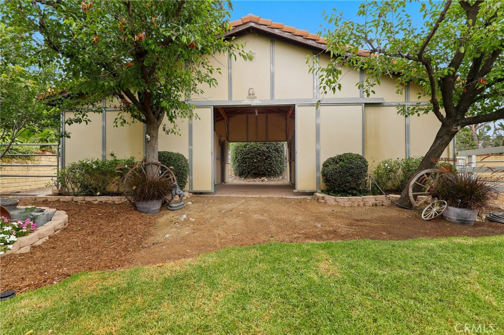 10702 Beechwood Drive Property Photo 41
