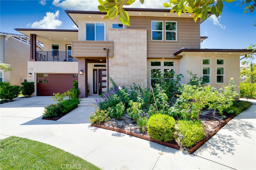 52 Harlow Property Photo 1