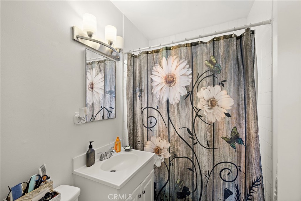 4292 Howard Avenue Property Photo 19