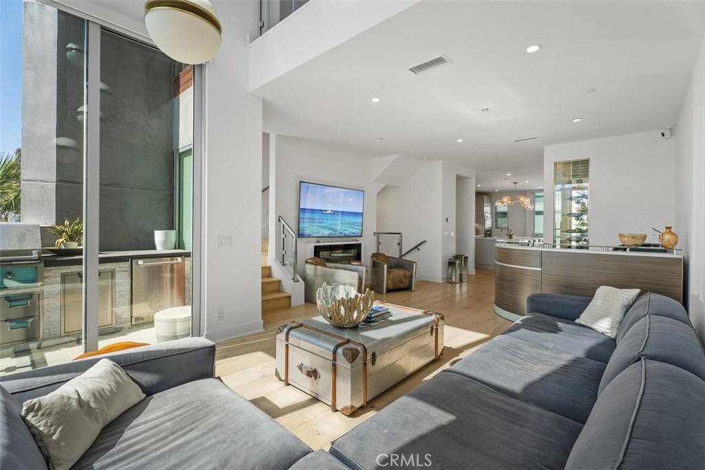 3306 Via Oporto Property Photo 7