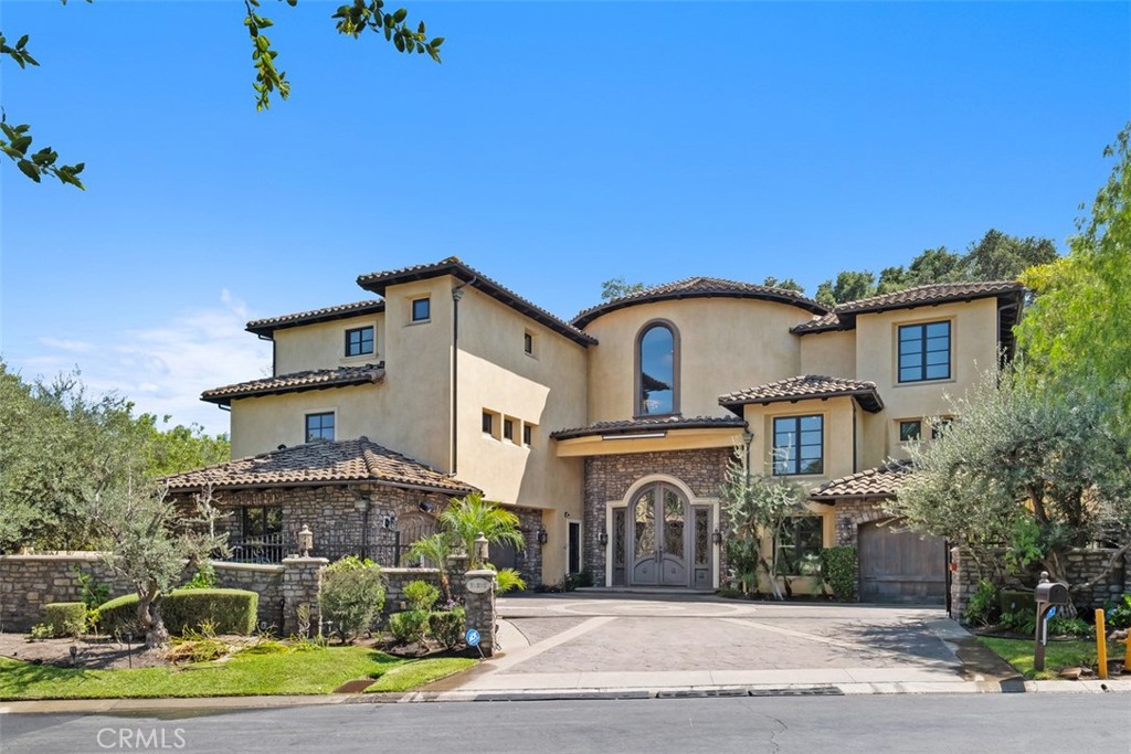 31232 Via Colinas Property Photo 1