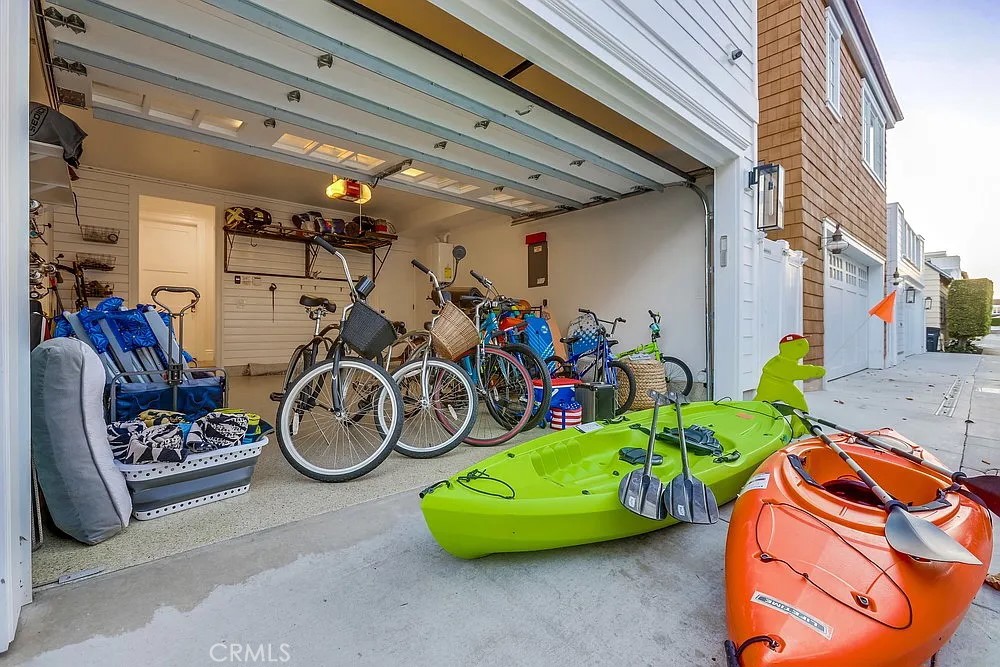 1508 E Balboa Boulevard Property Photo 3