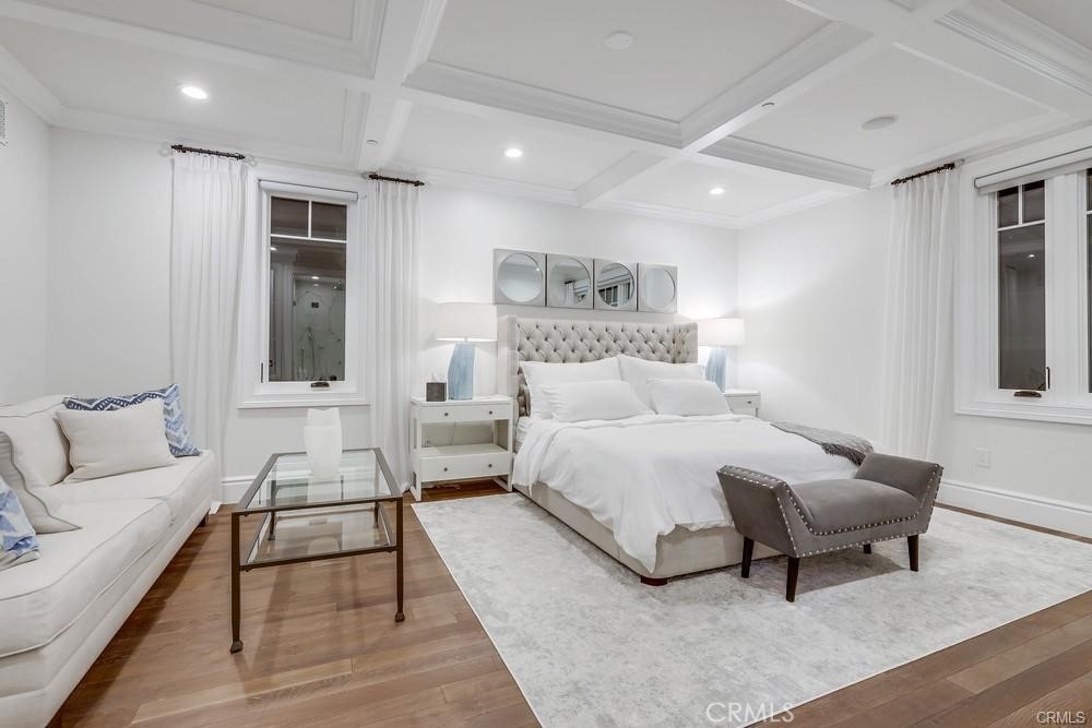 1508 E Balboa Boulevard Property Photo 16