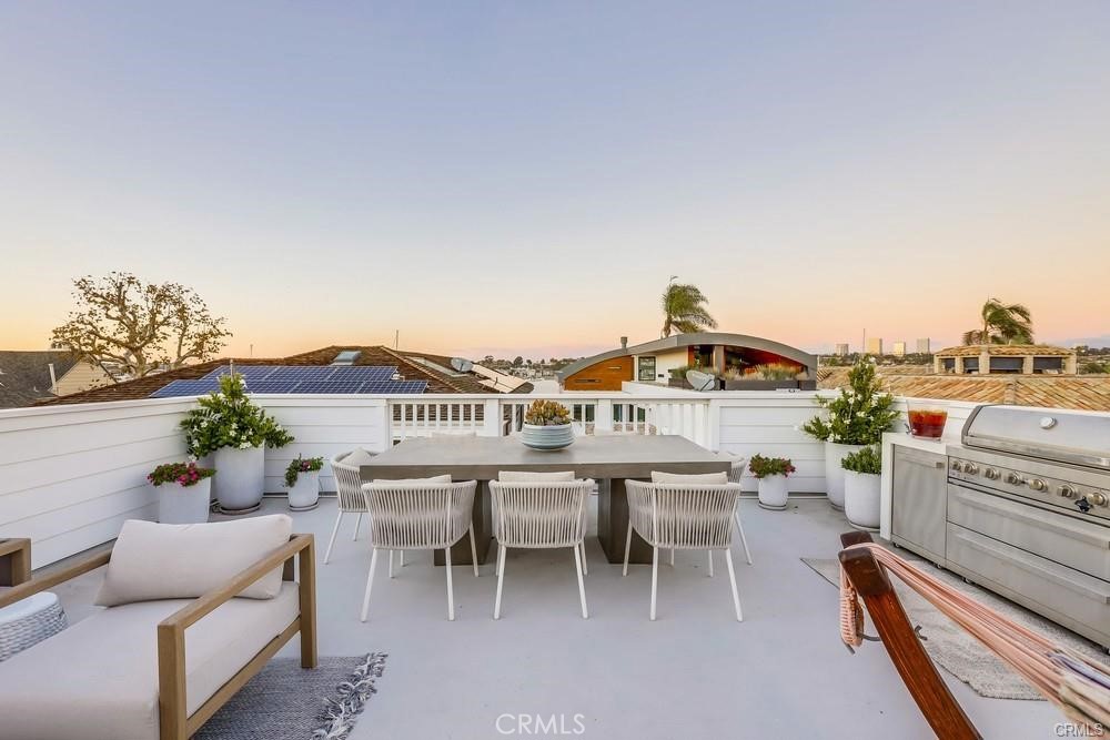 1508 E Balboa Boulevard Property Photo 42