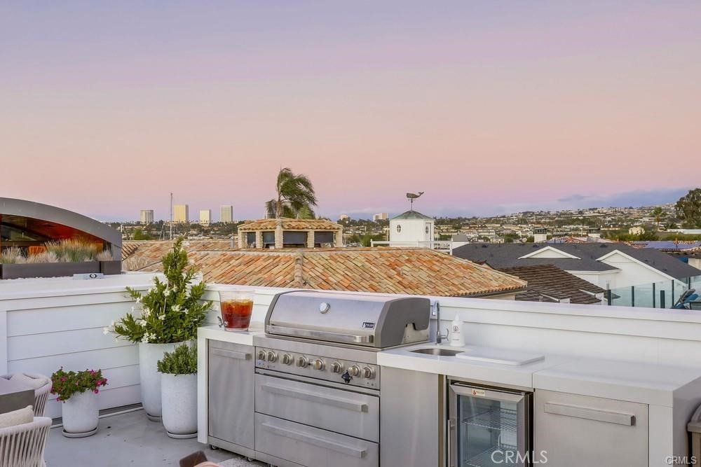 1508 E Balboa Boulevard Property Photo 49