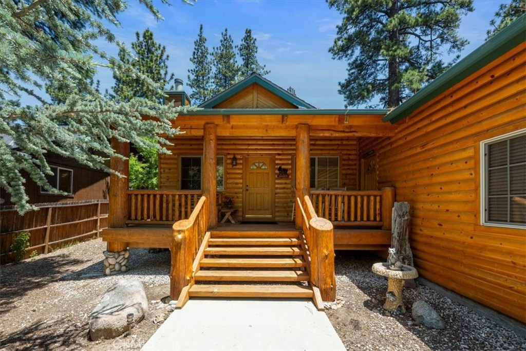 137 Pinon Place Property Photo 1