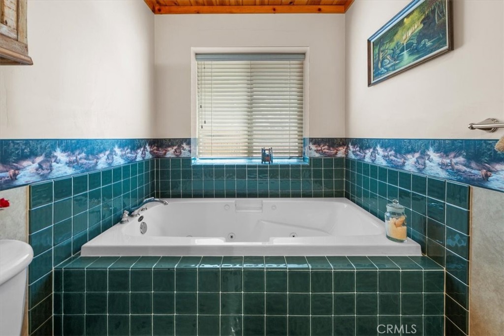 137 Pinon Place Property Photo 9