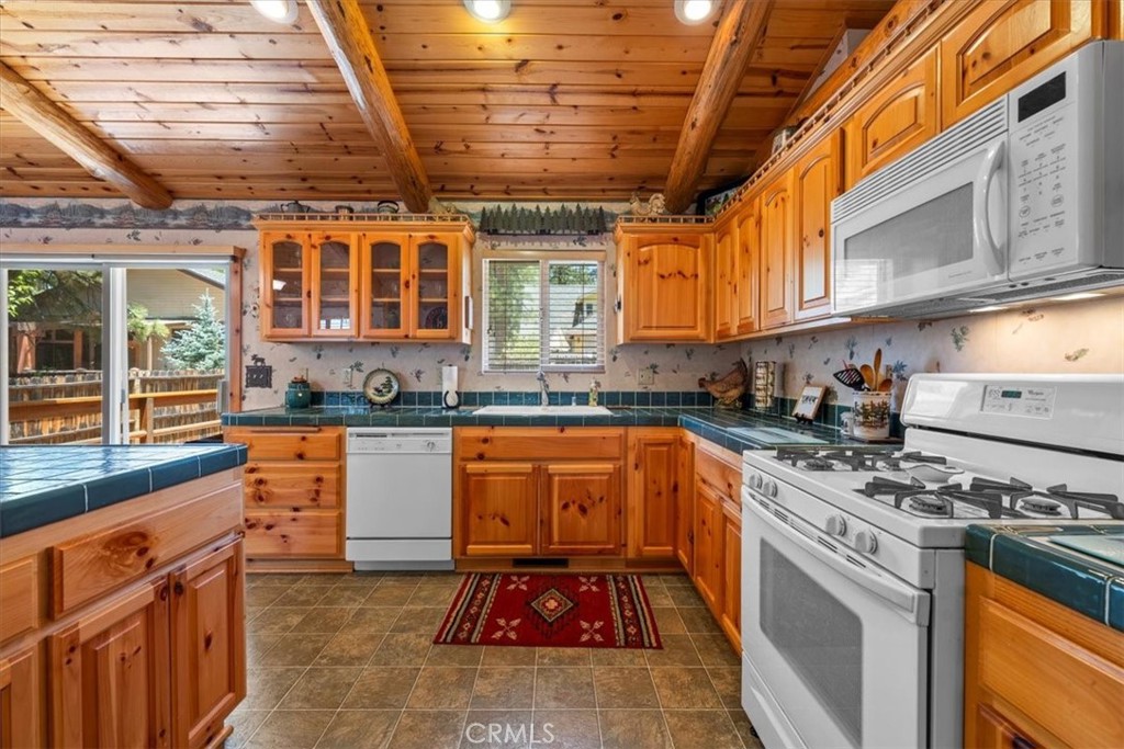 137 Pinon Place Property Photo 18