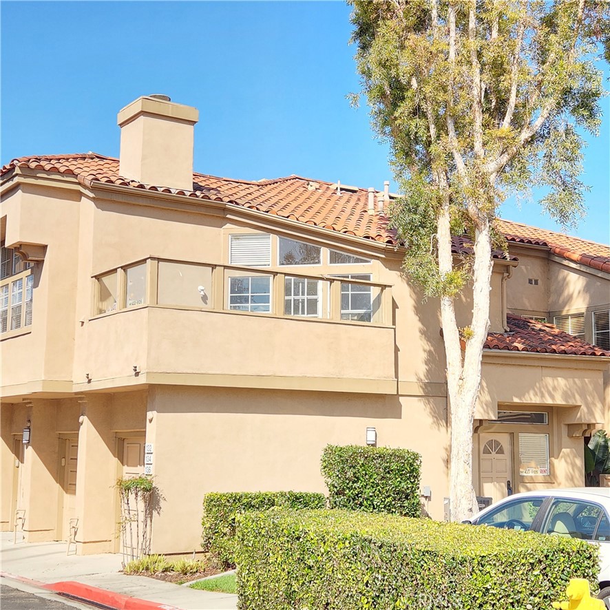 132 Cartier Aisle Property Photo 1