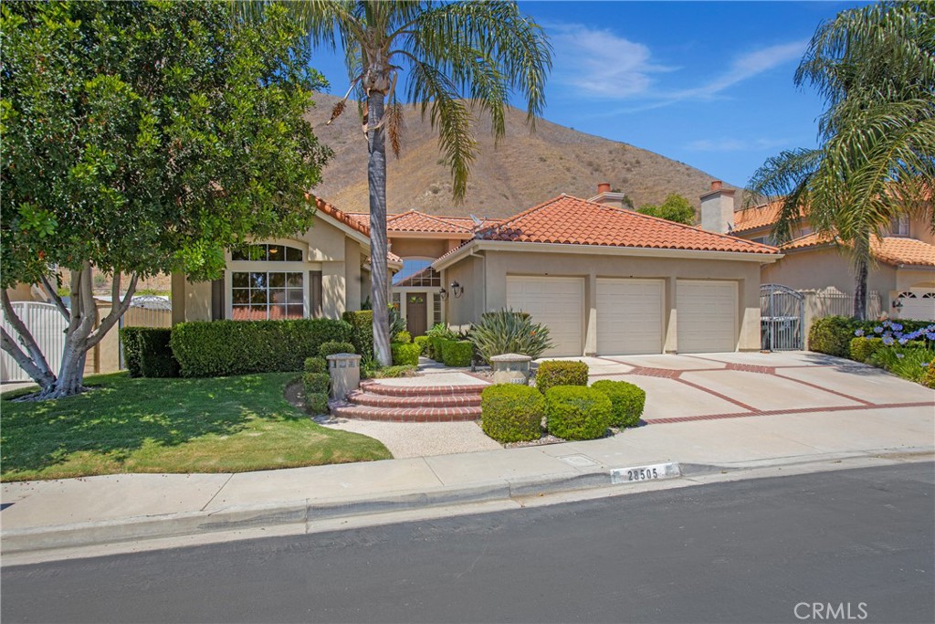 28505 Evening Breeze Drive Property Photo 3