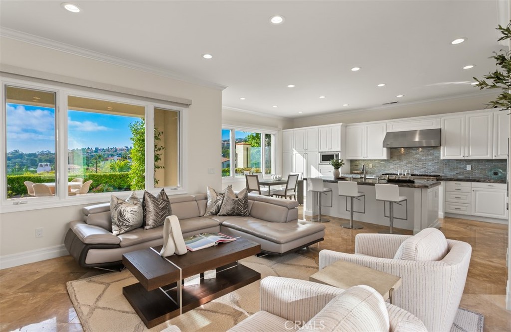 3 Atlantis Cove Property Photo 9