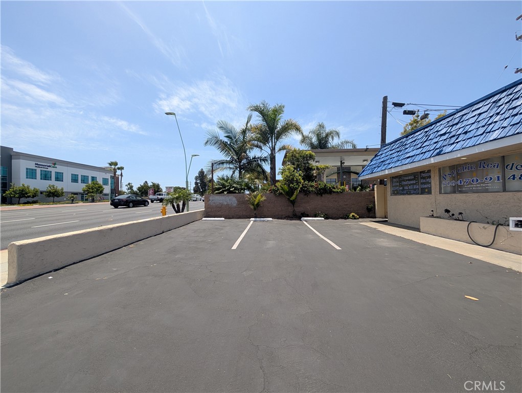 17781 Beach Boulevard Property Photo 3