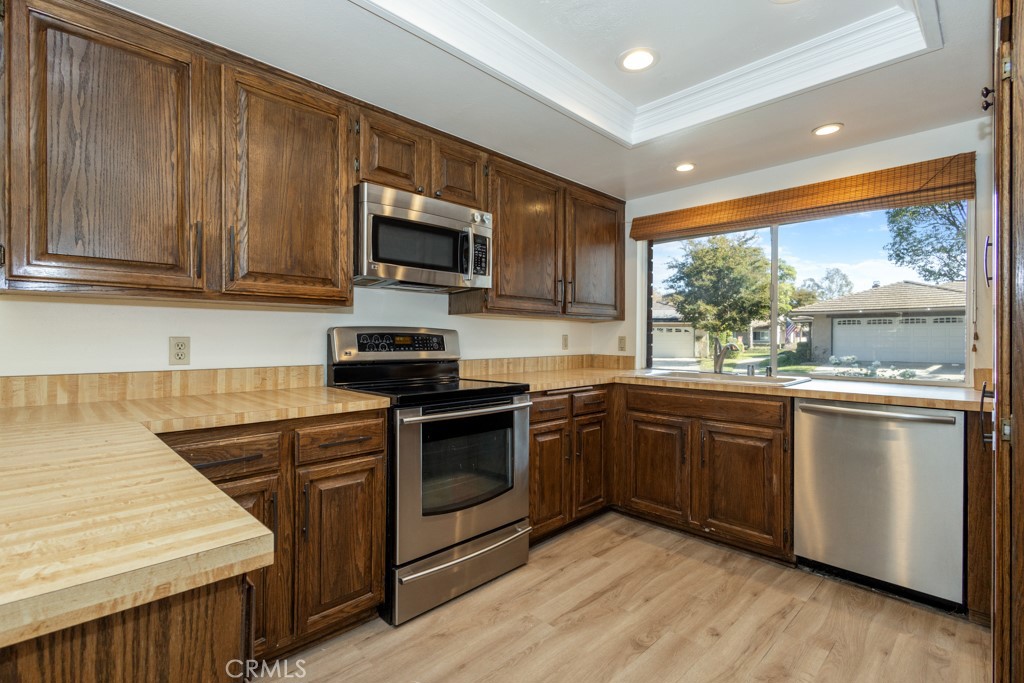 17301 Peach Property Photo 1