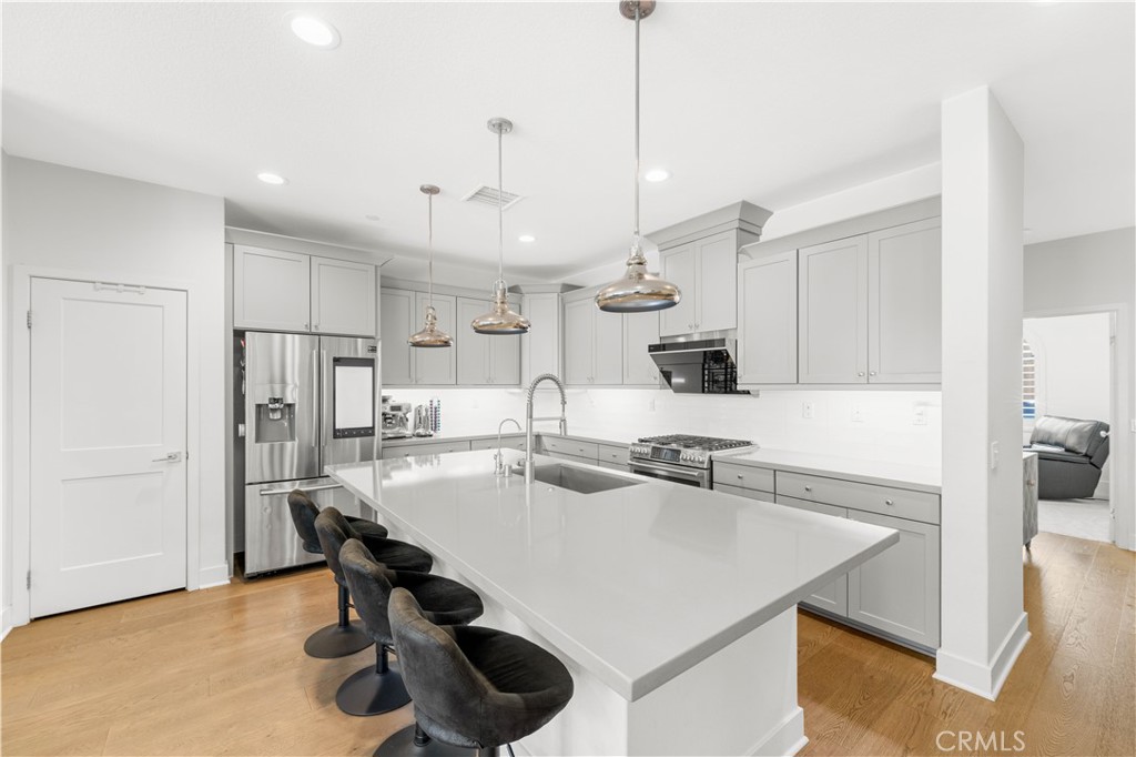 2042 Bluff Road Property Photo 4