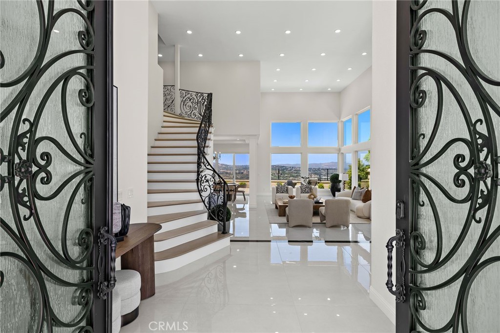 7 Sierra Vista Property Photo 1