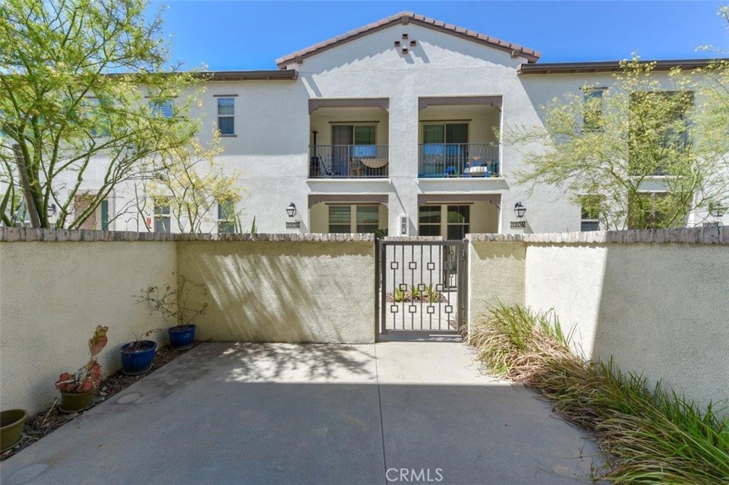 1012 El Paseo Property Photo 3