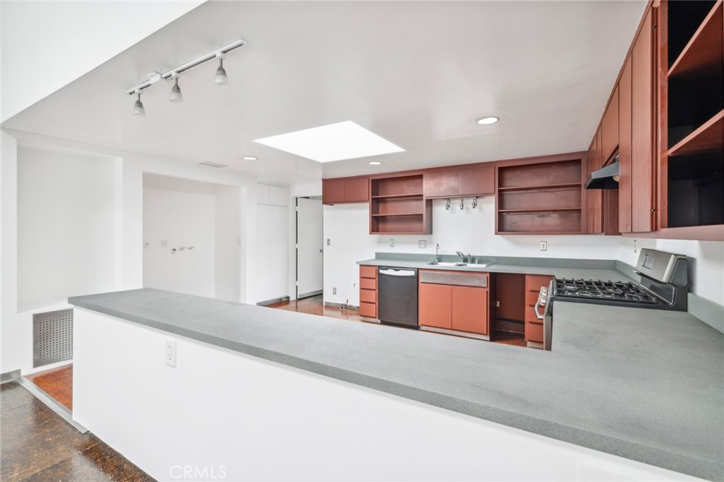 34206 Sepulveda Avenue Property Photo 9