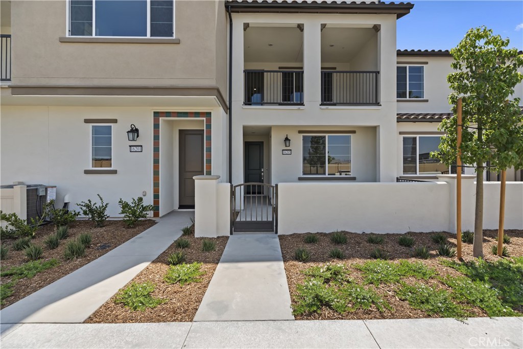 16205 Linden Lane