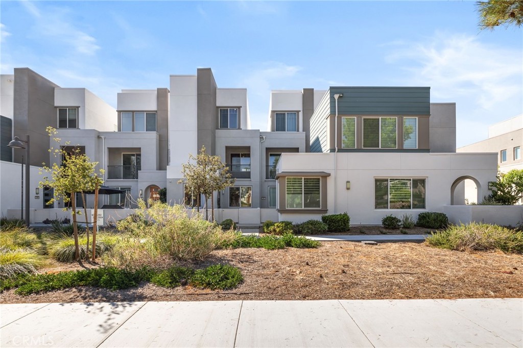 284 Novel Property Photo