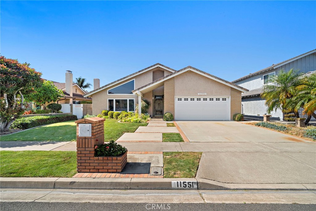 11551 Gladstone Circle