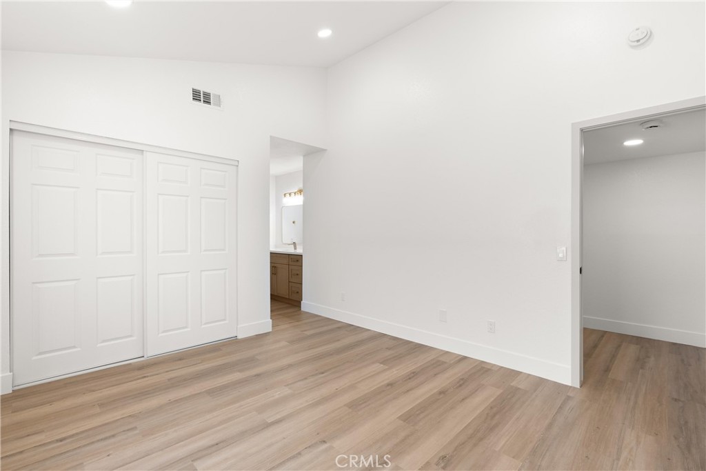 87 Tennessee Street C Property Photo 17