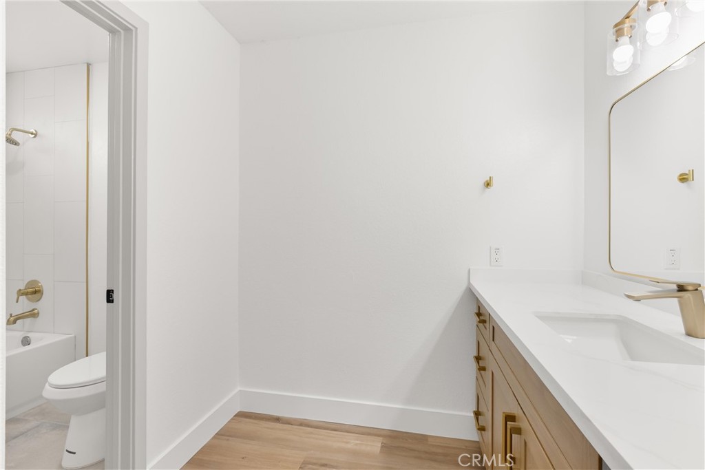 87 Tennessee Street C Property Photo 20