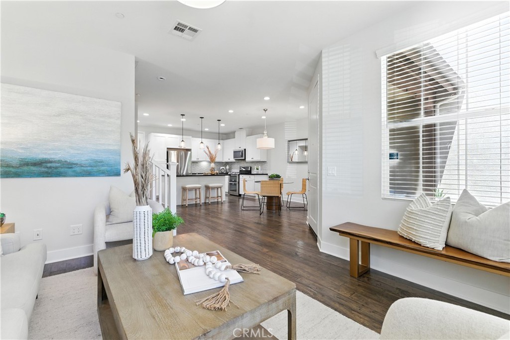 28 Sembrio Street Property Photo 1