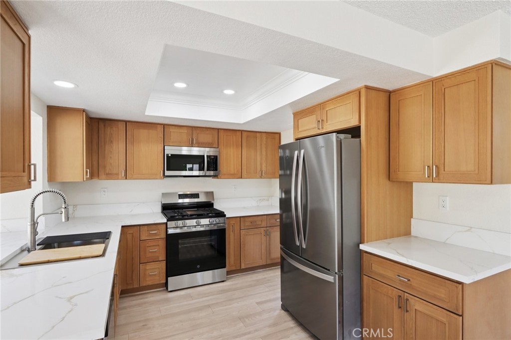 1122 W Galway Street Property Photo 17