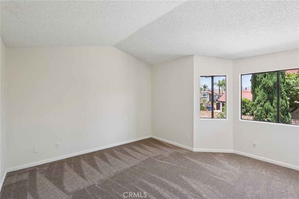 1122 W Galway Street Property Photo 30