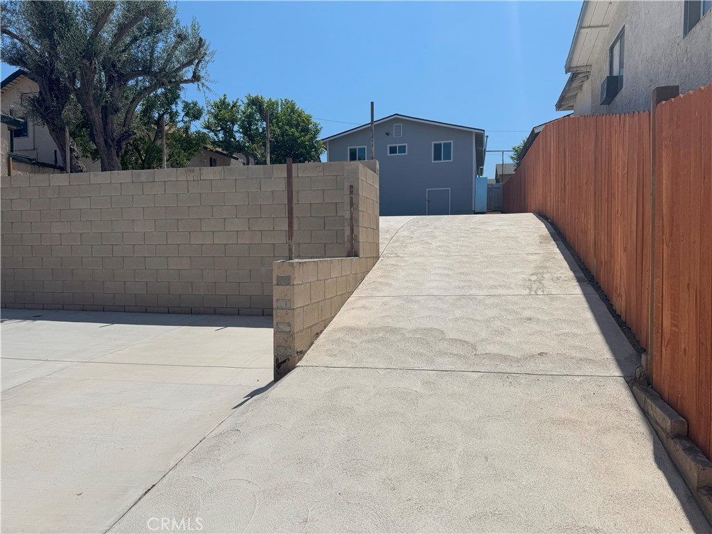 315 S Walnut Avenue Property Photo 10