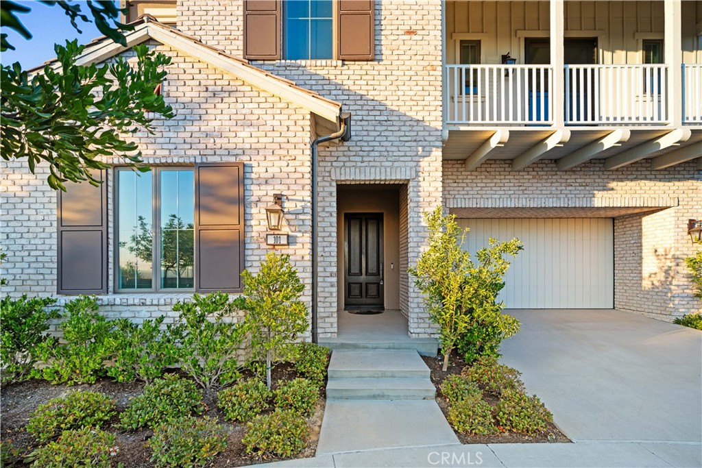 101 Lustro Property Photo 6