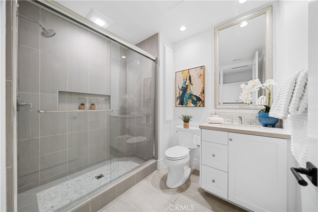 101 Lustro Property Photo 13
