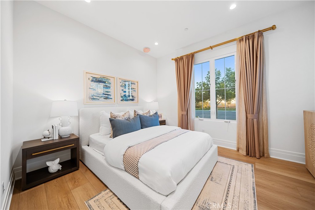 101 Lustro Property Photo 14