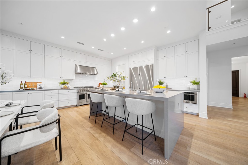101 Lustro Property Photo 23
