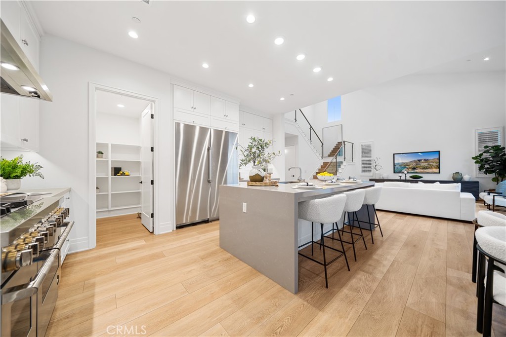 101 Lustro Property Photo 24