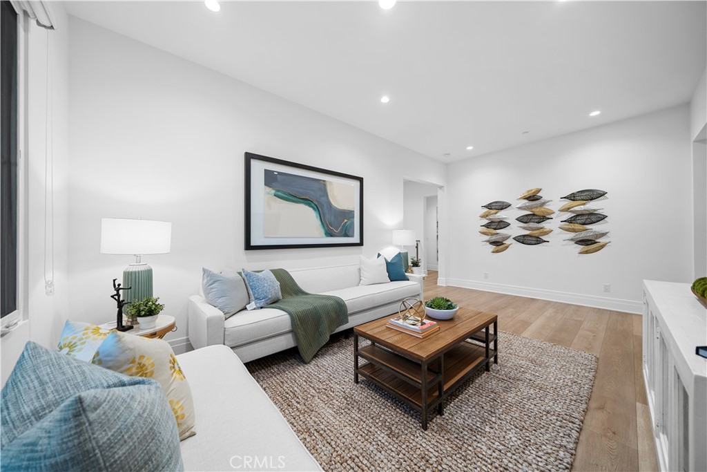 101 Lustro Property Photo 40